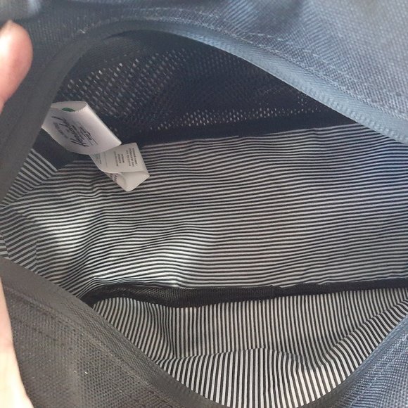 The Herschel Supply Co. Black Unisex Cosmetic ba - Picture 3 of 8